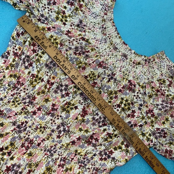 OLD NAVY floral ditzy print puff short sleeve smock waist tiered details size M - Picture 8 of 10